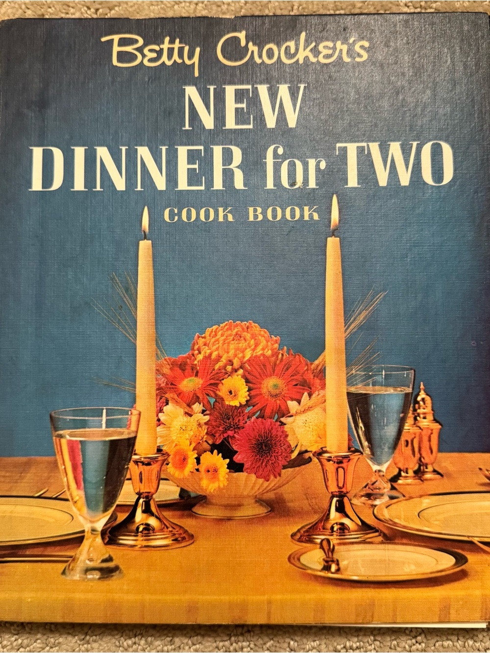VINTAGE Betty Crocker New Dinner for Two Cookbook - 1964 EUC